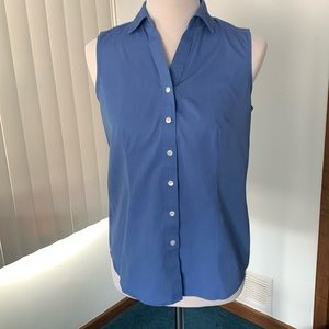 Talbots women’s sz. 4 wrinkle resistant sleeveless blue shirt